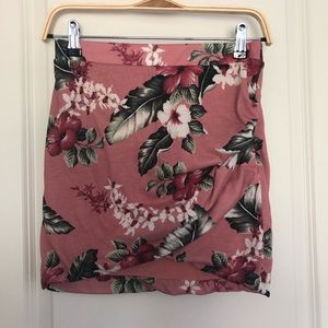 Zara miniskirt (fits like xs/s)